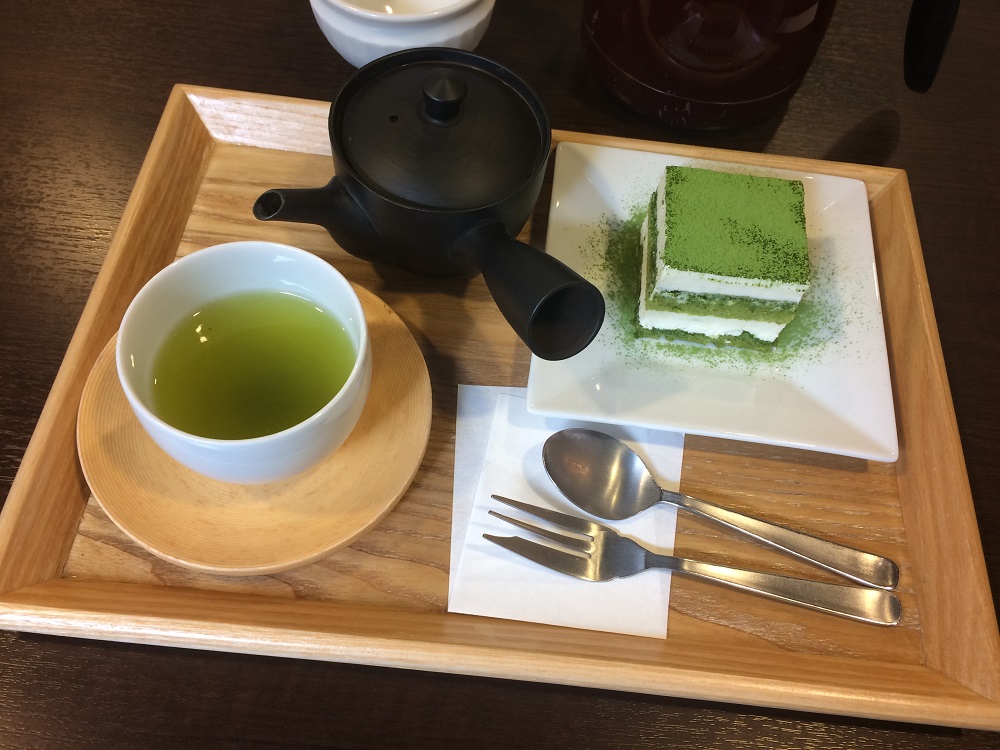 きみくら抹茶ティラミスと緑茶セット